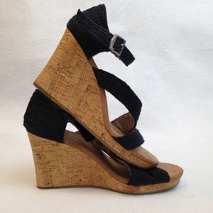 Toms Black Cork Wedge sz 7.5